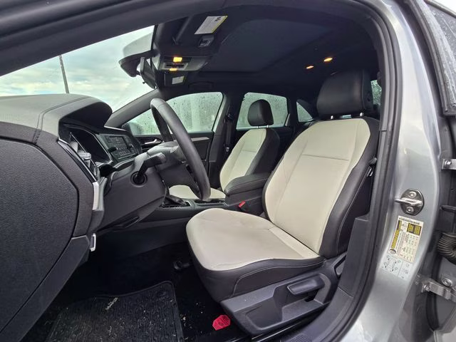 2021 Silver Volkswagen Jetta R-Line FWD Sedan