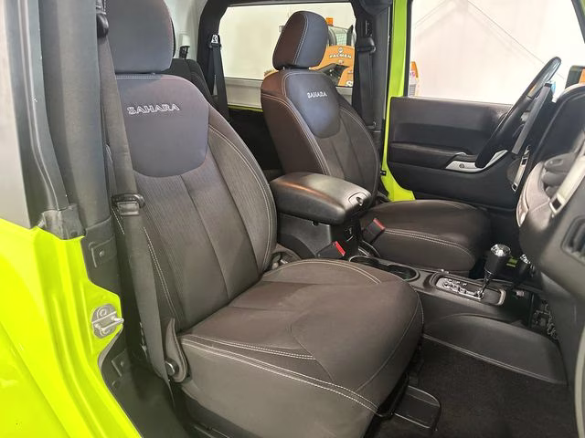 2017 Hypergreen Clearcoat Jeep Wrangler Sahara 4X4 SUV