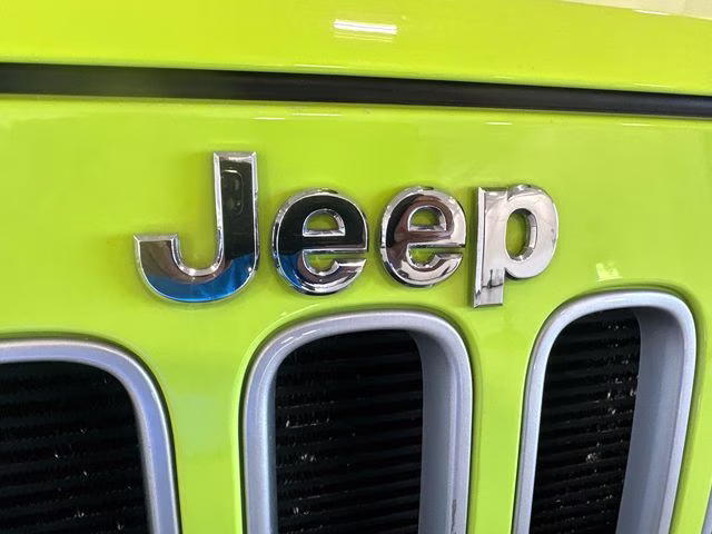 2017 Hypergreen Clearcoat Jeep Wrangler Sahara 4X4 SUV