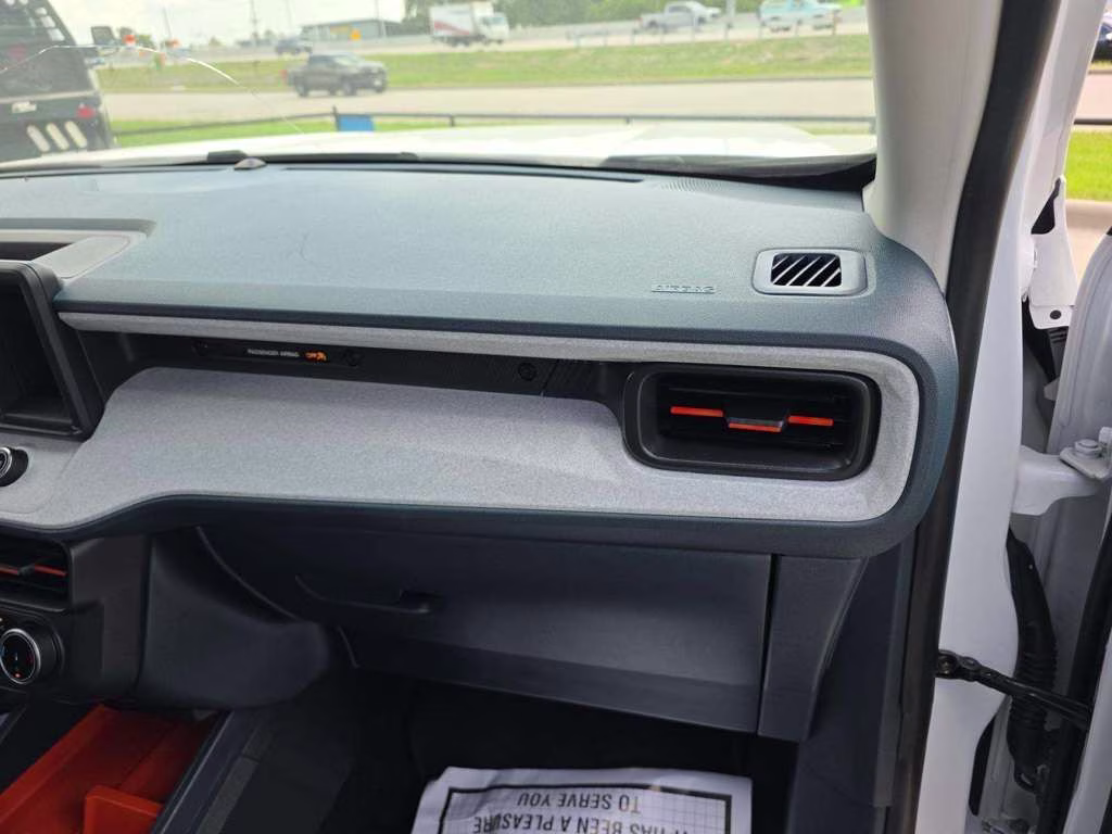 2024 Oxford White Ford Maverick XLT AWD Truck