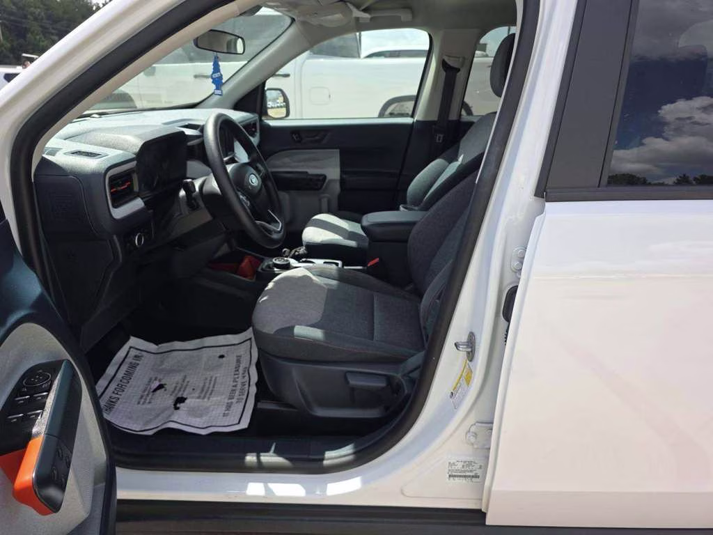 2024 Oxford White Ford Maverick XLT AWD Truck