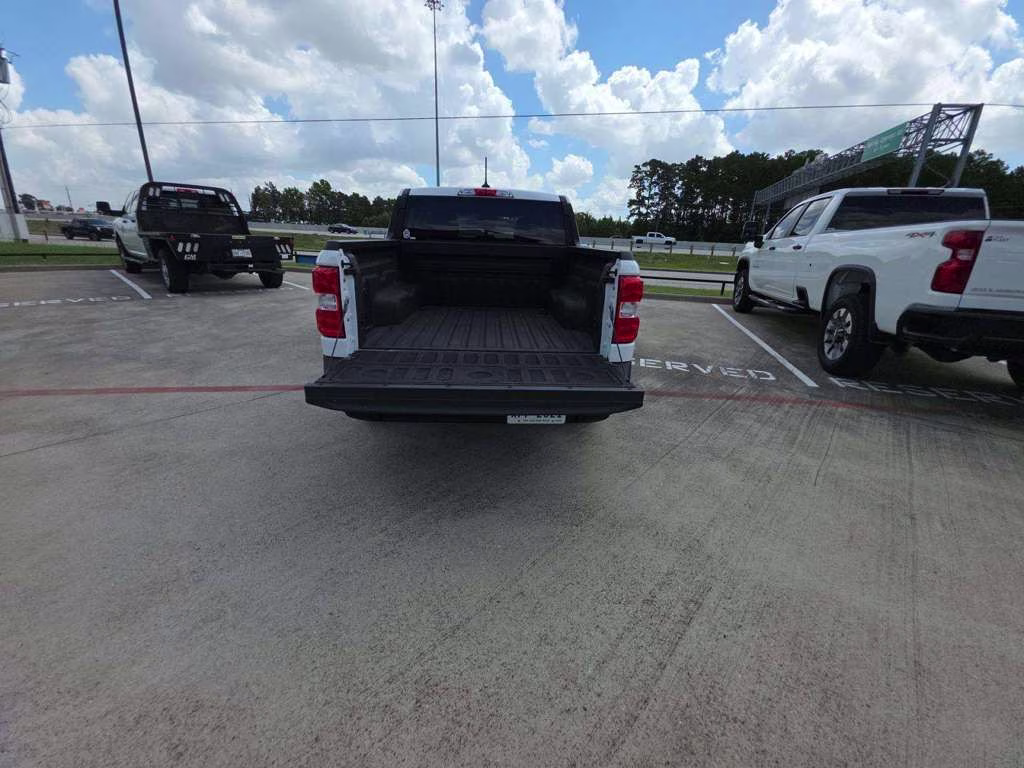 2024 Oxford White Ford Maverick XLT AWD Truck