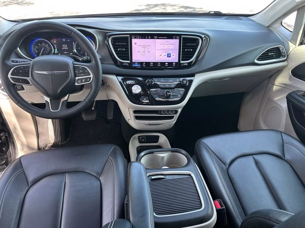 2024 Diamond Black Chrysler Pacifica Touring L FWD Van