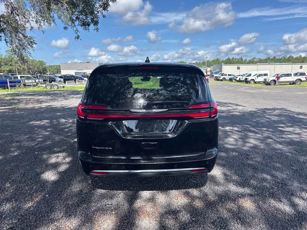 2024 Diamond Black Chrysler Pacifica Touring L FWD Van