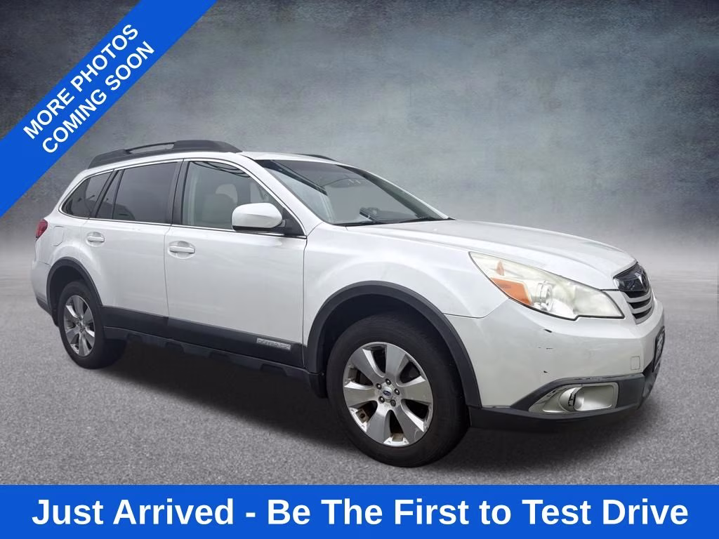 2012 Satin White Pearl Subaru Outback 3.6R AWD SUV