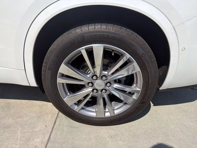 2023 Crystal White Tricoat Cadillac XT6 Premium Luxury FWD SUV