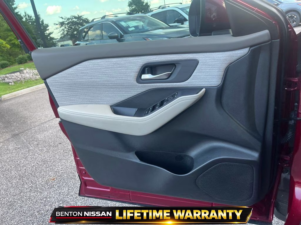 2023 Scarlet Ember Tintcoat Nissan Rogue SV FWD SUV