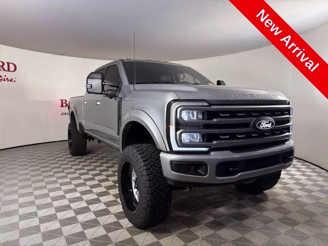 2024 Iconic Silver Metallic Ford Super Duty F-250 SRW Lariat 4X4 Truck
