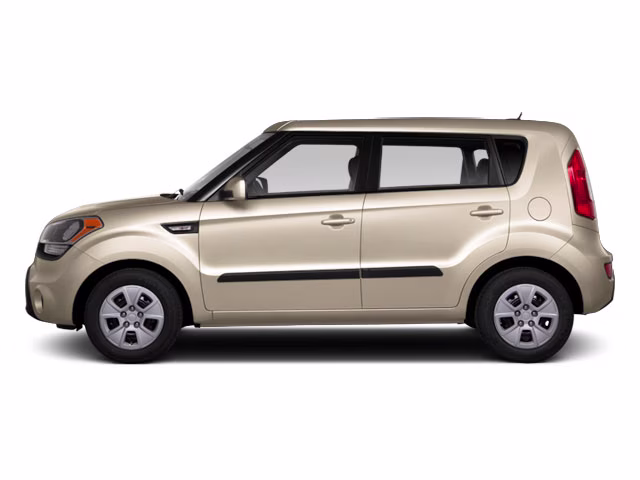 2013 Dune Kia Soul Base FWD Hatchback