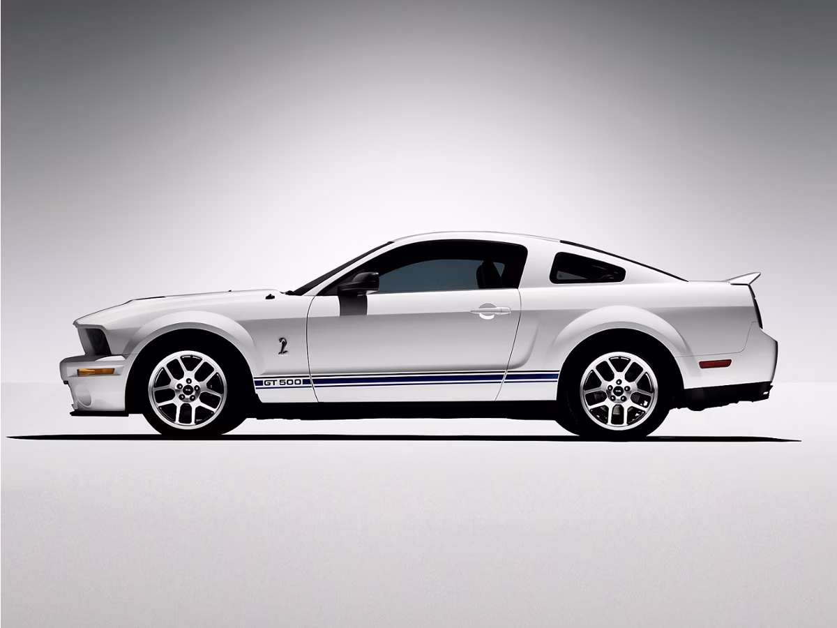 2007 Black Ford Mustang RWD Coupe