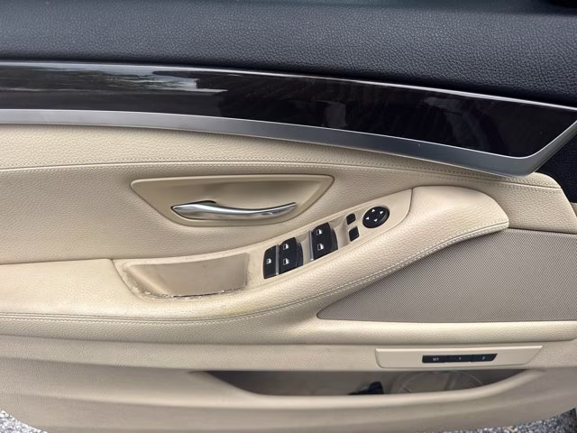 2015 White Metallic BMW 5 Series RWD Sedan