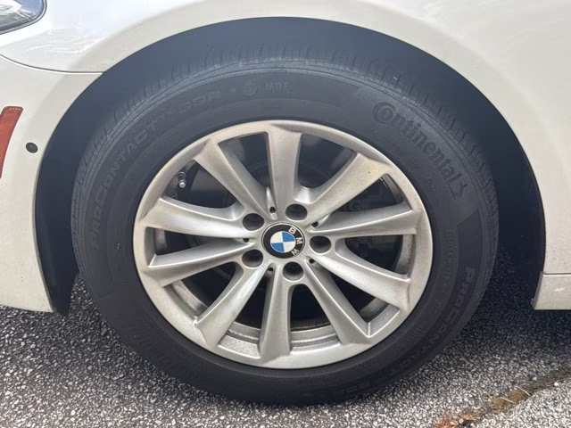 2015 White Metallic BMW 5 Series RWD Sedan