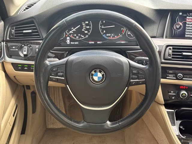 2015 White Metallic BMW 5 Series RWD Sedan