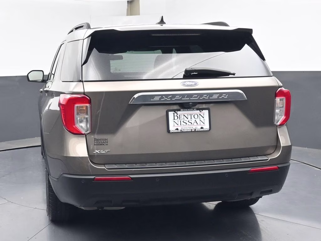 2021 Stone Gray Metallic Ford Explorer XLT RWD SUV