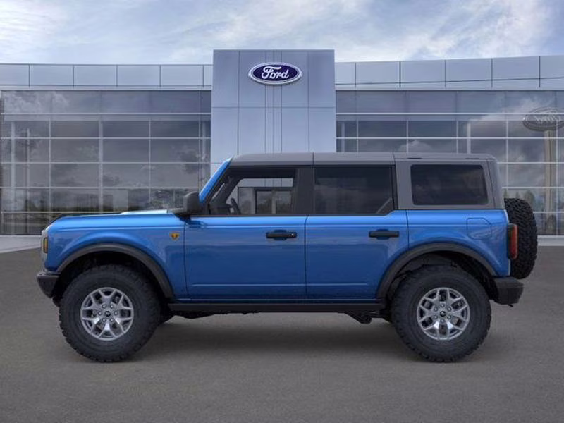 2025 Velocity Blue Metallic Ford Bronco Badlands 4X4 SUV