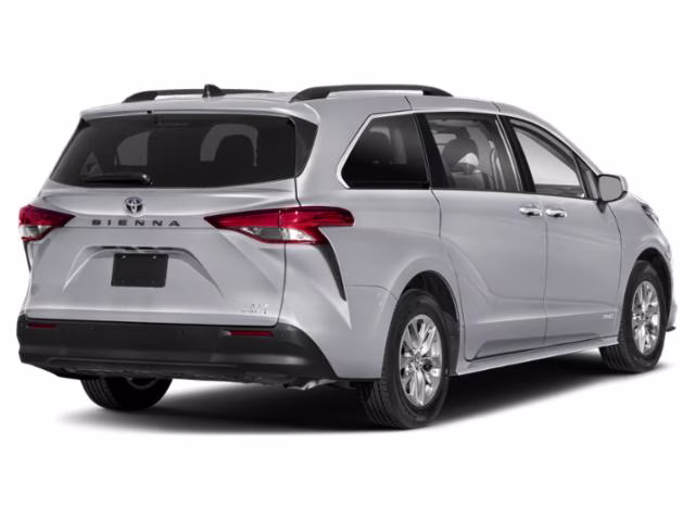 2023 Silver Toyota Sienna XLE FWD Van