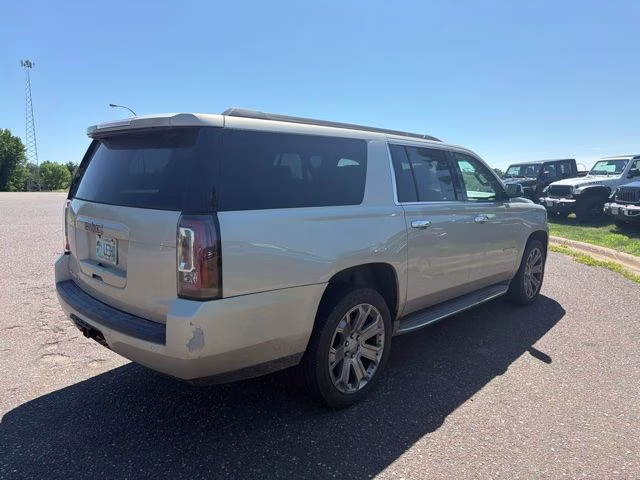 2015 Champagne Silver Metallic GMC Yukon XL SLE 1500 4X4 SUV
