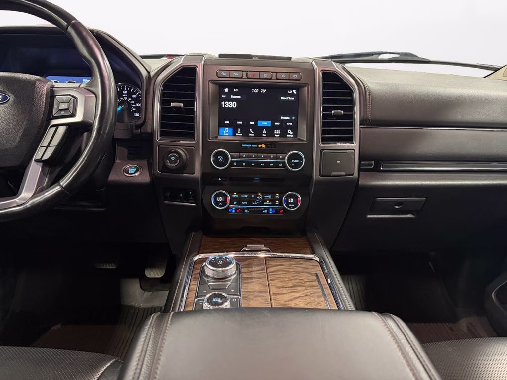 2018 White Platinum Clearcoat Metallic Ford Expedition Max Platinum w/Drivers Assistance & Heavy Duty Tow Pkg 4X4 SUV