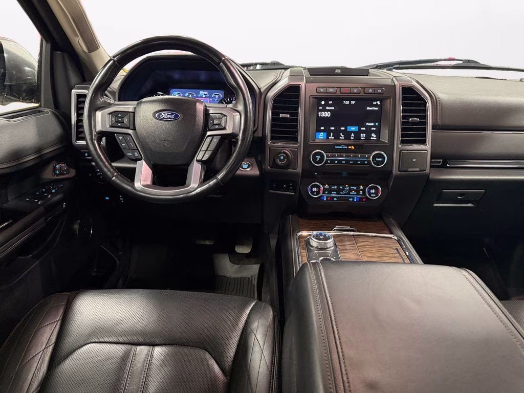 2018 White Platinum Clearcoat Metallic Ford Expedition Max Platinum w/Drivers Assistance & Heavy Duty Tow Pkg 4X4 SUV