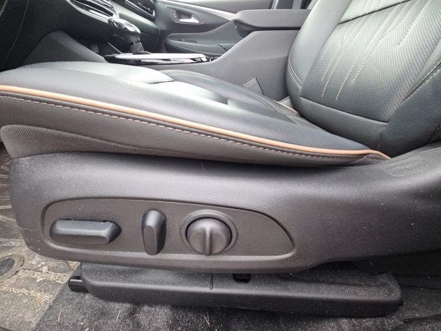 2024 Cinnabar Metallic Buick Envista Avenir FWD SUV