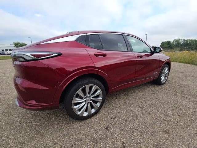 2024 Cinnabar Metallic Buick Envista Avenir FWD SUV