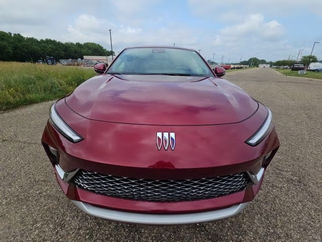 2024 Cinnabar Metallic Buick Envista Avenir FWD SUV