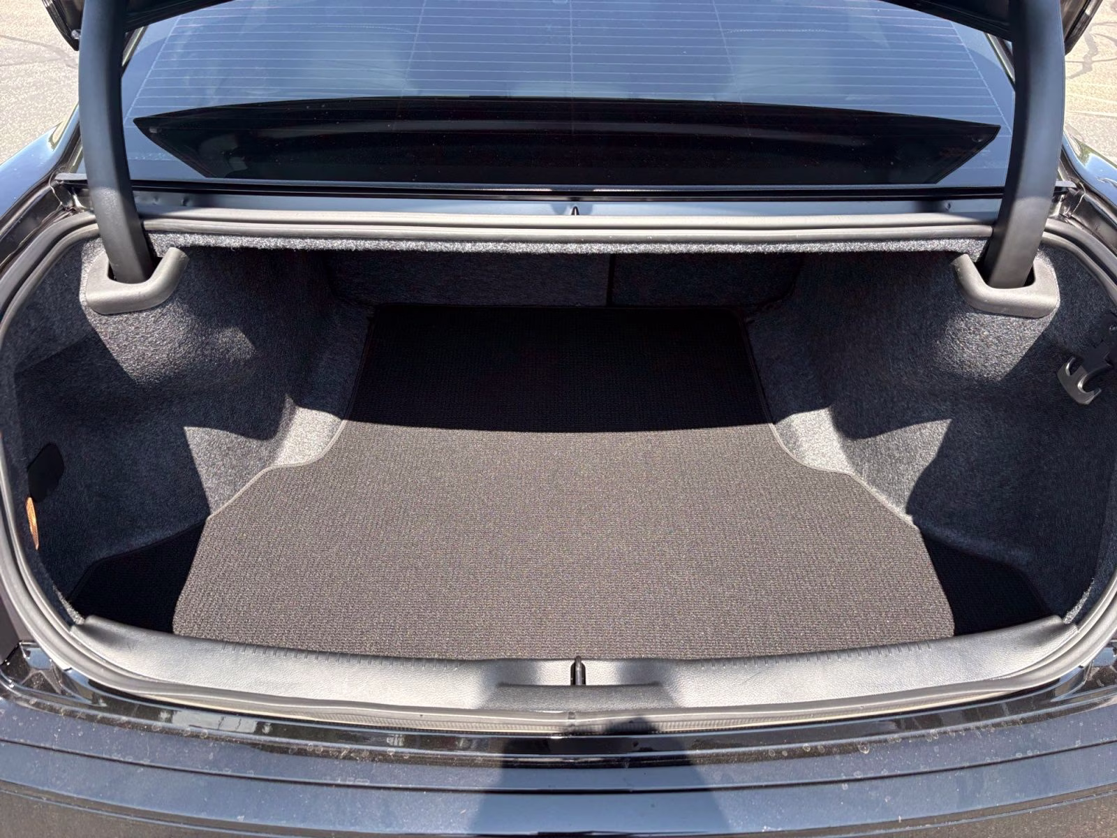 2023 Gloss Black Chrysler 300 C RWD Sedan