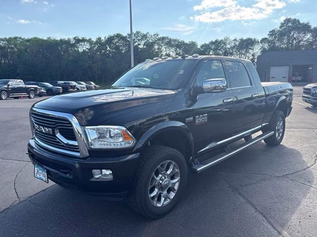 2017 Brilliant Black Crystal Pearlcoat Ram 2500 Limited 4X4 Truck