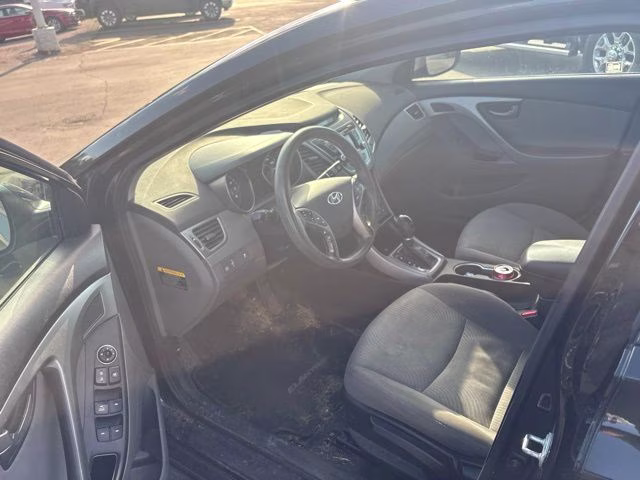 2014 Hyundai Elantra SE FWD Sedan
