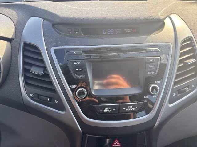 2014 Hyundai Elantra SE FWD Sedan
