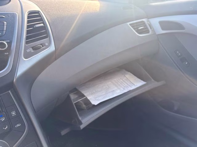 2014 Hyundai Elantra SE FWD Sedan