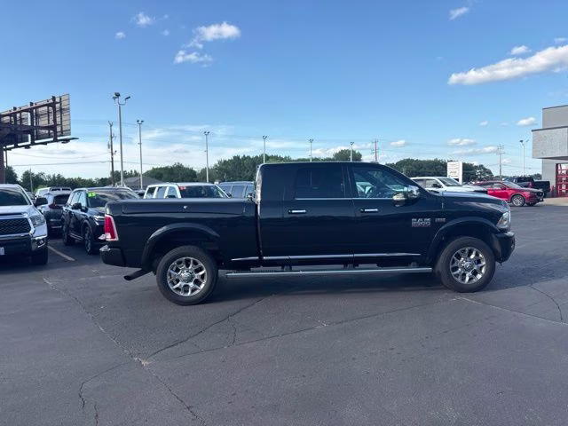 2017 Brilliant Black Crystal Pearlcoat Ram 2500 Limited 4X4 Truck
