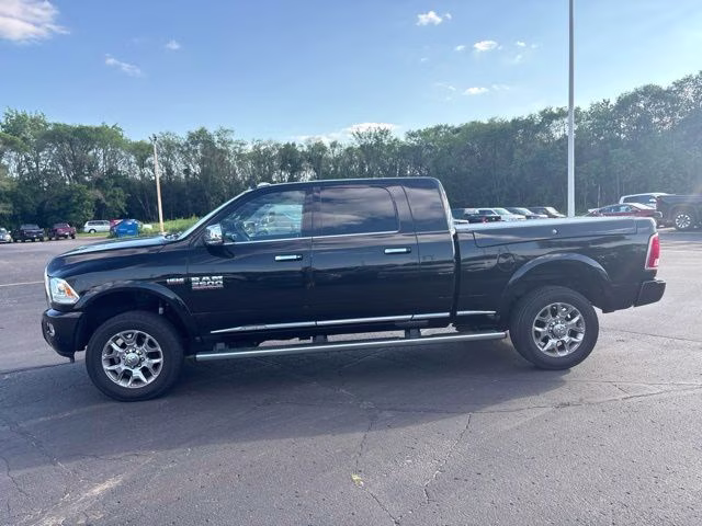 2017 Brilliant Black Crystal Pearlcoat Ram 2500 Limited 4X4 Truck