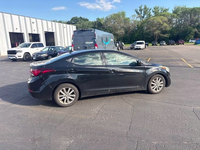 2014 Hyundai Elantra SE FWD Sedan