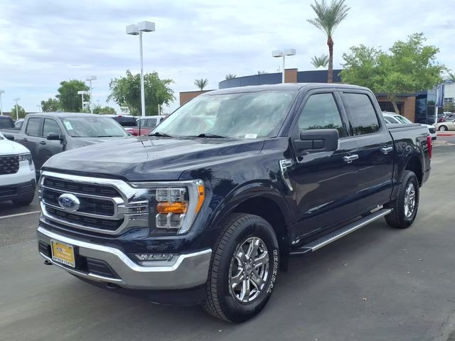 2022 Antimatter Blue Metallic Ford F-150 XLT 4X4 Truck