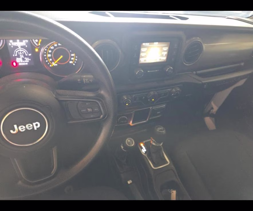 2018 Bright White Clearcoat Jeep Wrangler Unlimited Sport 4X4 SUV