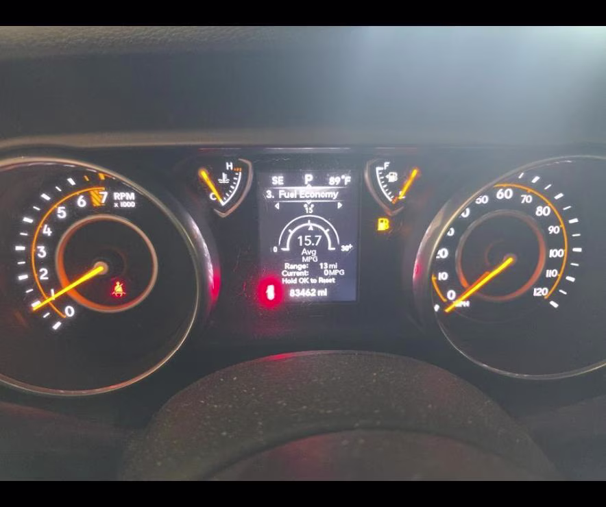 2018 Bright White Clearcoat Jeep Wrangler Unlimited Sport 4X4 SUV