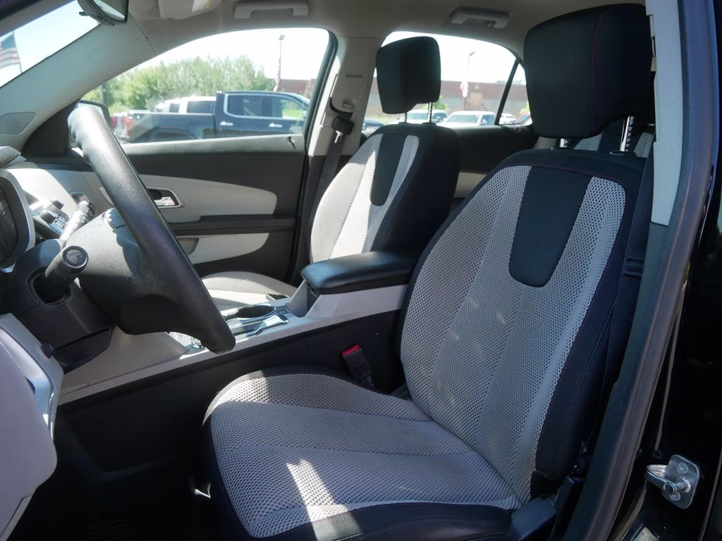 2017 Black Chevrolet Equinox LS w/ FWD & 1LS FWD SUV