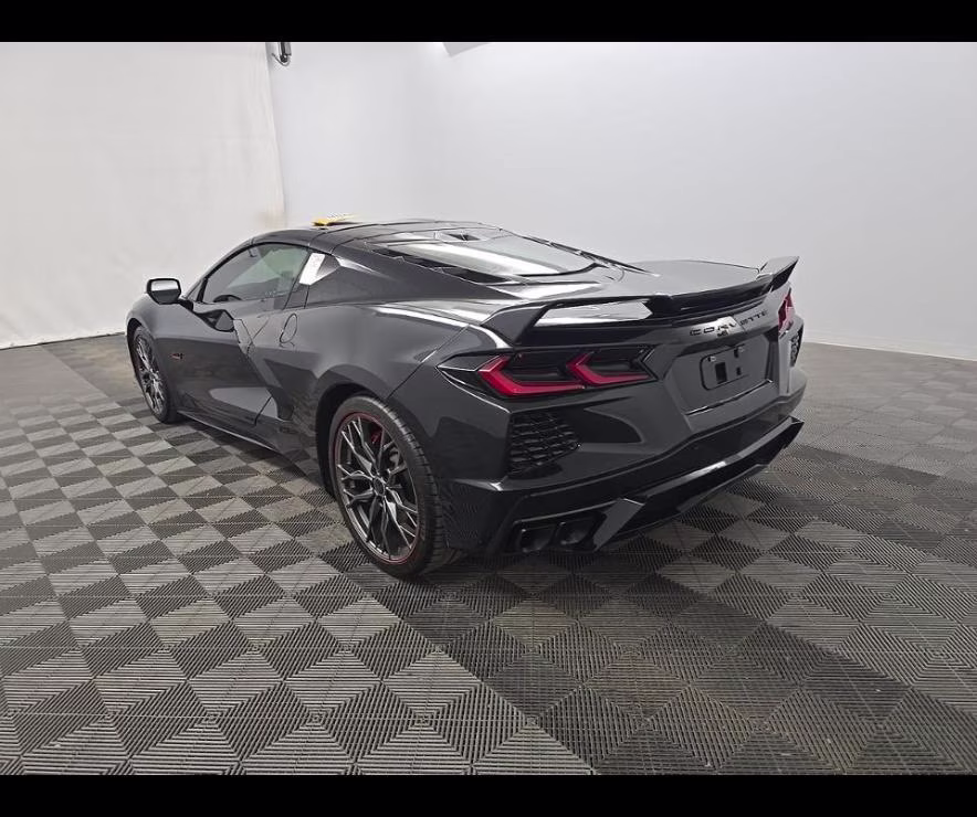 2023 Carbon Flash Metallic Chevrolet Corvette 3LT RWD Coupe