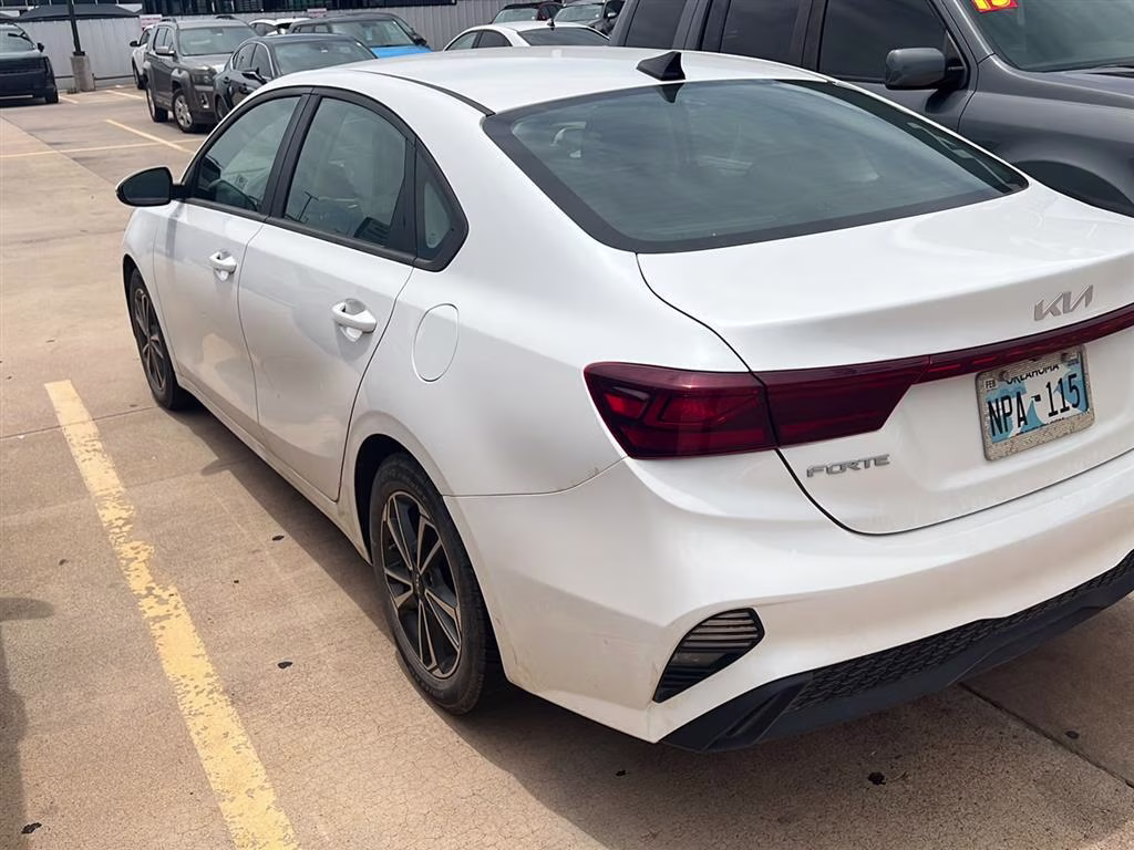 2023 Snow White Pearl Kia Forte LXS FWD Sedan