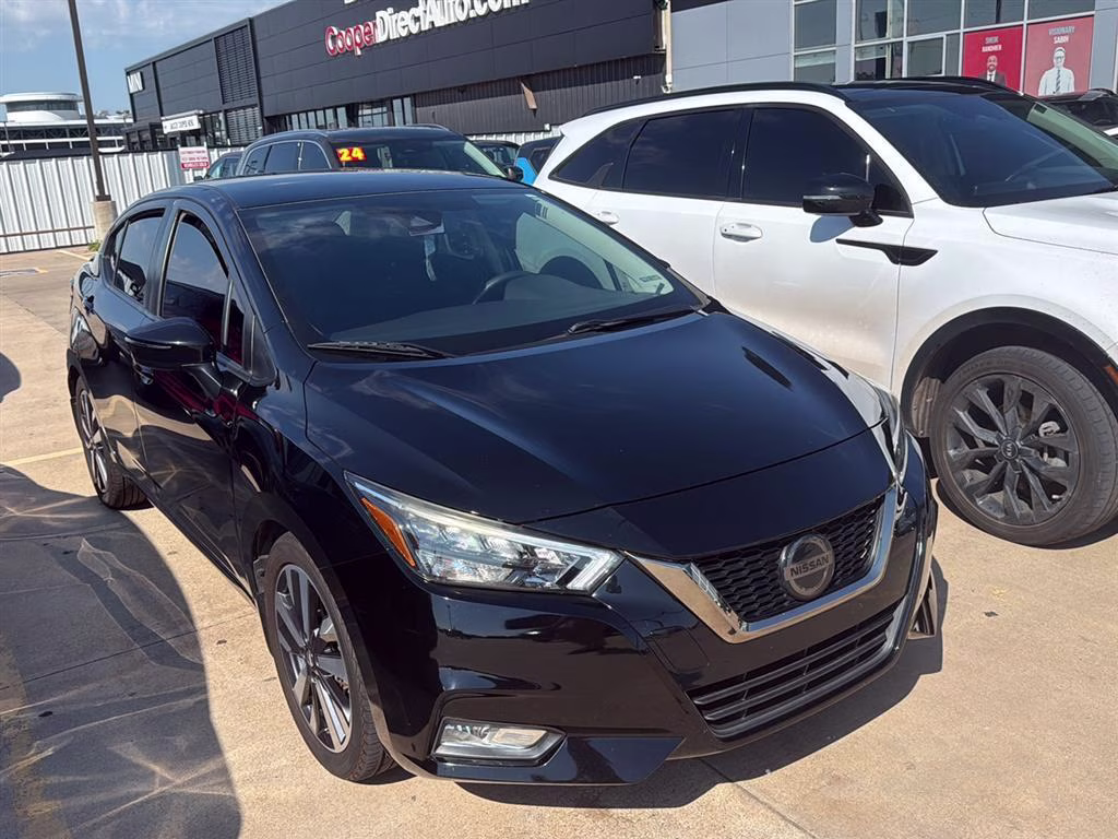 2020 Super Black Nissan Versa SR FWD Sedan