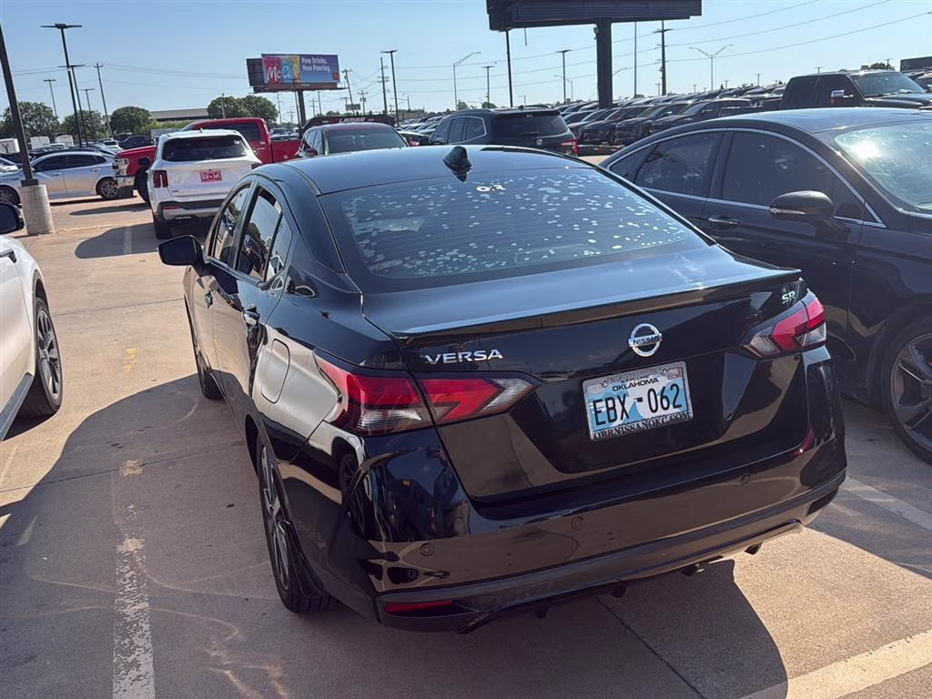 2020 Super Black Nissan Versa SR FWD Sedan
