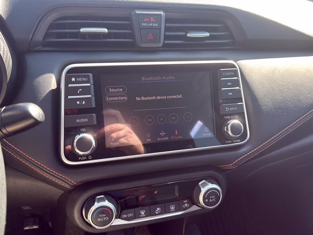 2020 Super Black Nissan Versa SR FWD Sedan