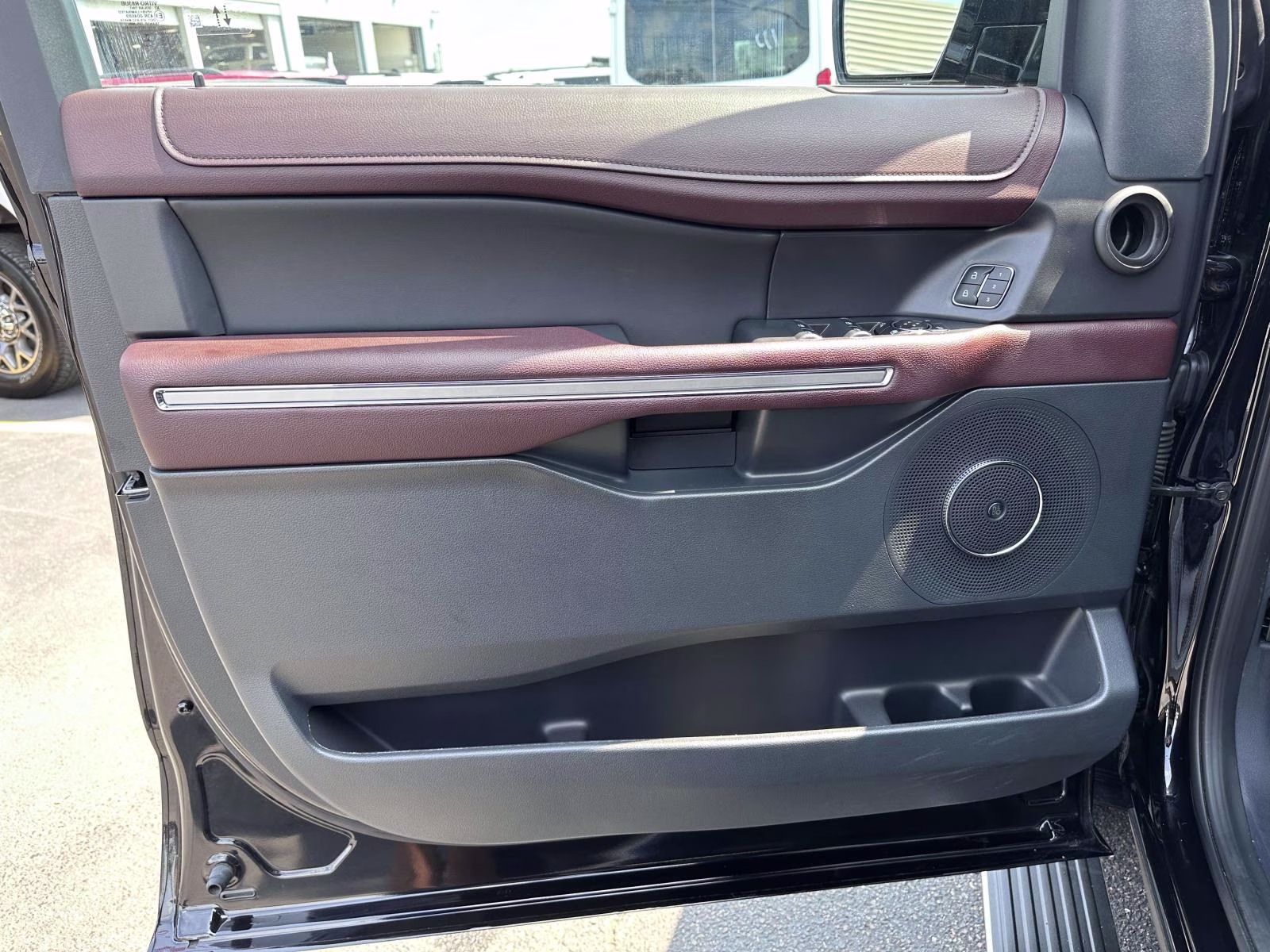 2024 Agate Black Metallic Ford Expedition Max Limited 4x4 4X4 SUV