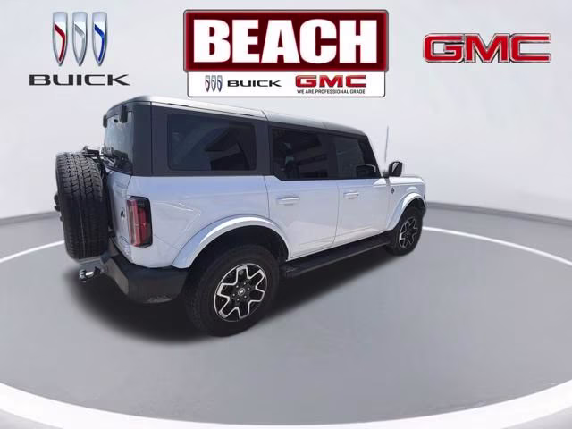 2024 Oxford White Ford Bronco Outer Banks 4X4 SUV