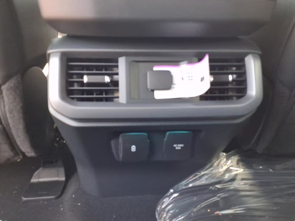 2026 Oxford White Ford F-150 Lariat 4X4 Truck
