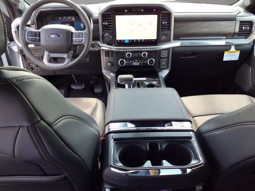 2026 Oxford White Ford F-150 Lariat 4X4 Truck
