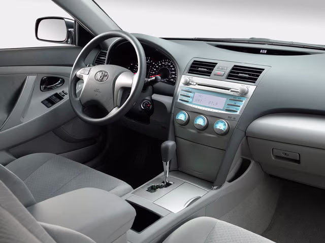 2009 Blue Toyota Camry FWD Sedan