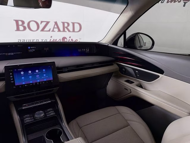2024 White Platinum Clearcoat Metallic Lincoln Nautilus Premiere AWD SUV
