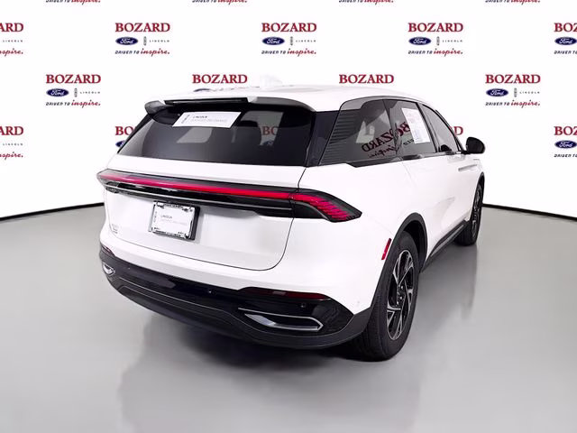 2024 White Platinum Clearcoat Metallic Lincoln Nautilus Premiere AWD SUV